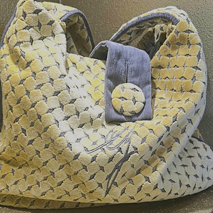 segno gg borsa in velluto a rombi gani the sign quadrata Borsa in velluto a rombi con il segno GG